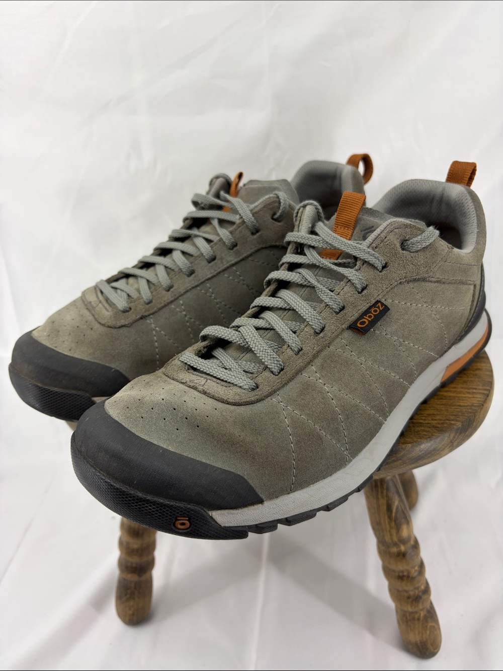 Oboz Mens Bozeman Gray Leather Low Top Hiking Shoes in Canteen, sz 9.5